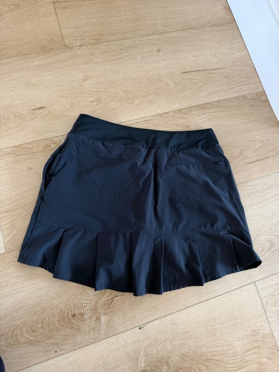 Nike Dresses & Skirts - Nike Athletic Skort with Flounce Hem